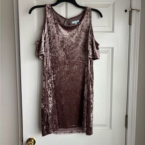 She + Sky Velvet Cold Shoulder Mini Dress in Mauve